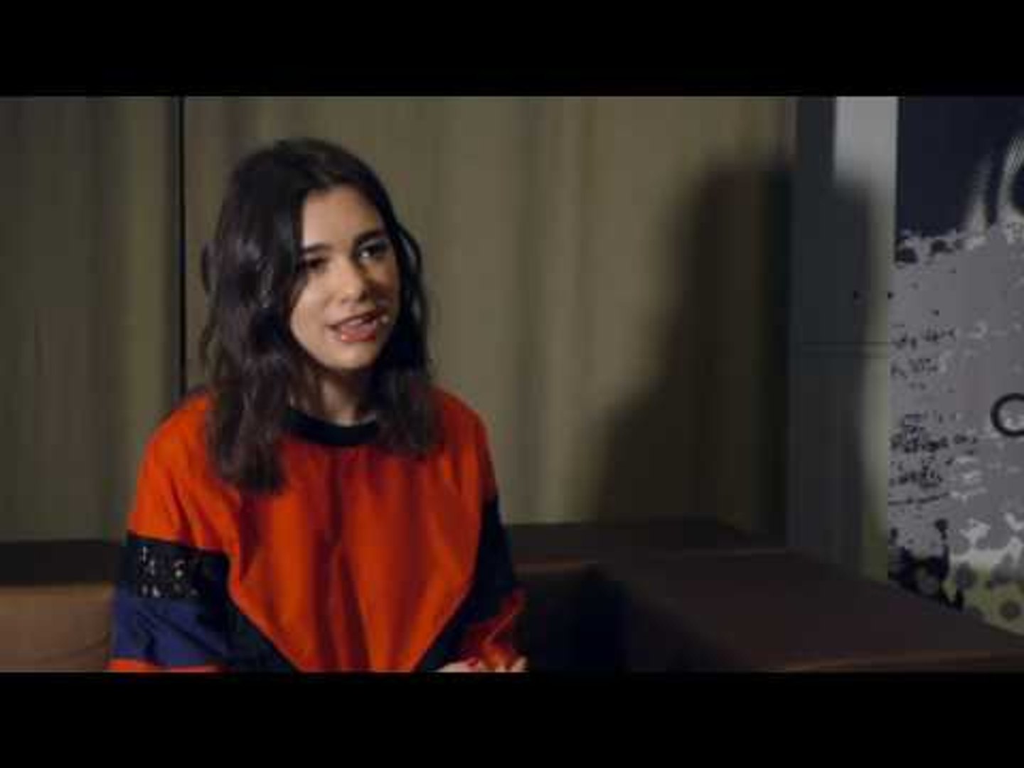 Dua Lipa zingt relatieperikelen van zich af