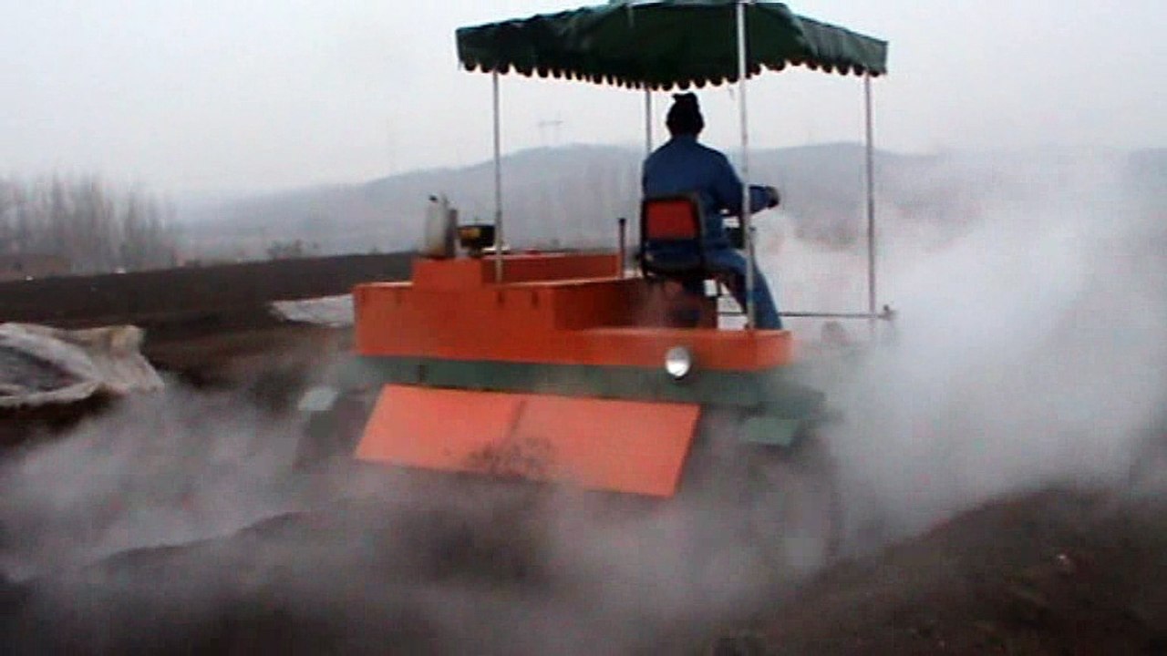 Industrial Composting, Mushroom Compost Turner Machine