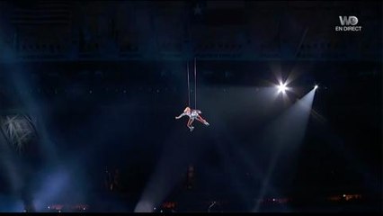 Super Bowl 2017 : le show époustouflant, aérien et engagé de Lady Gaga (Vidéo)