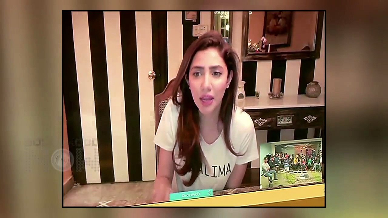 What Mahira Khan Said When she has been asked to compare Fawad and Shahrukh !