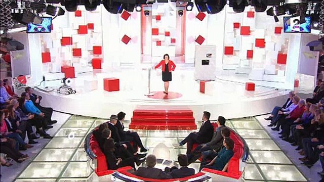 Anne Roumanoff se moque du revenu universel de Benoit Hamon dans Vivement dimanche prochain - Regardez