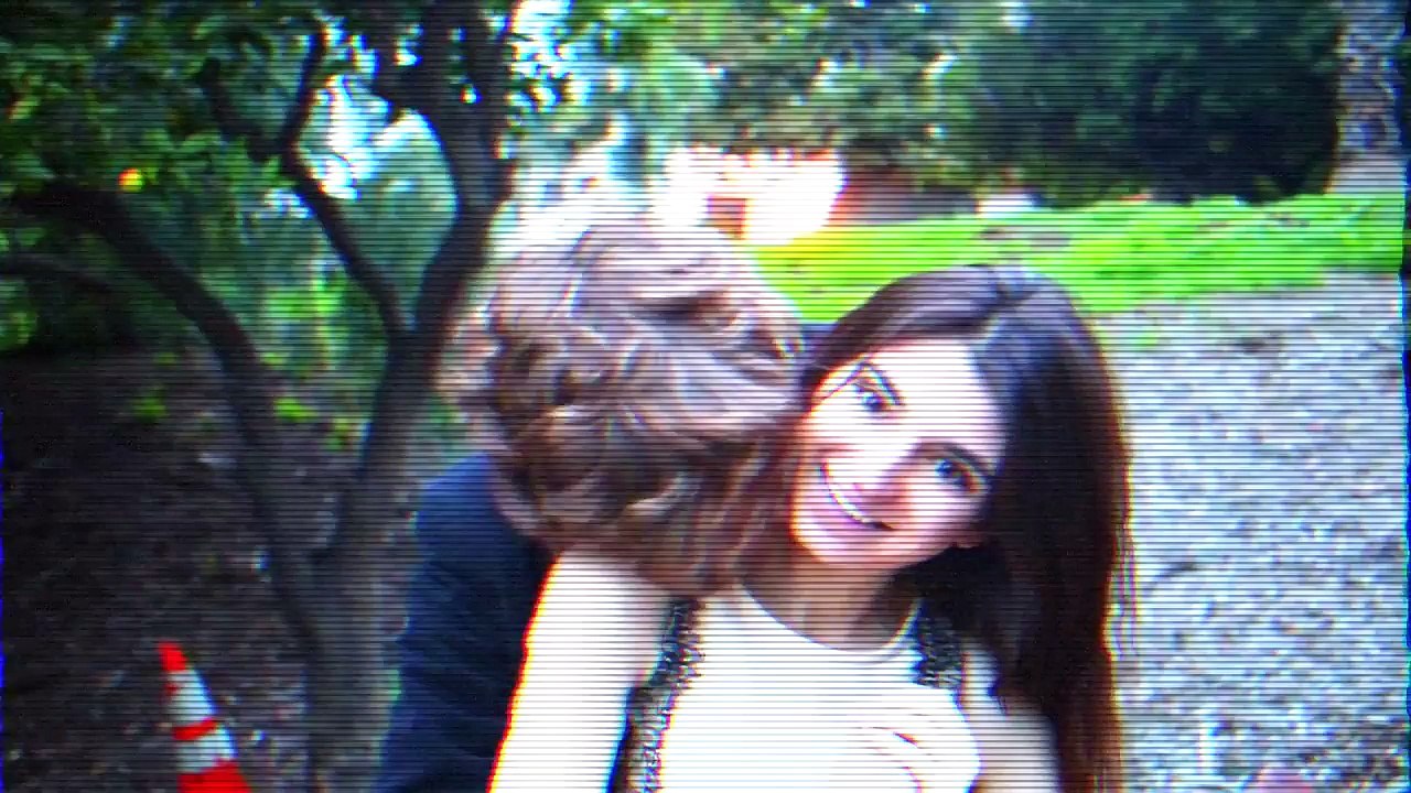 Girlfriend VS Boyfriend - How To Kiss The Chest! (Gone Wild)