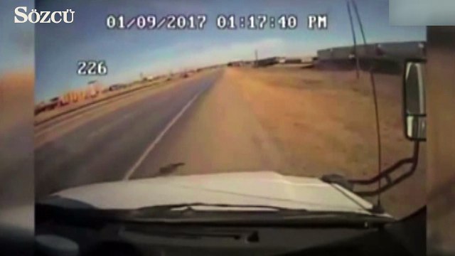 Şoför bayıldı, otobüs trene çarptı