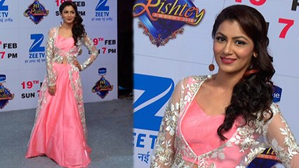 Sriti Jha aka Pragya's Aerial Act At Zee Rishtey Awards 2017  Kumkum Bhagya  Zee TV