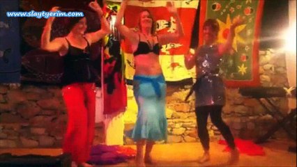 Ülkemizde Üç Neşeli Turist ve Şaşkın Oryantal