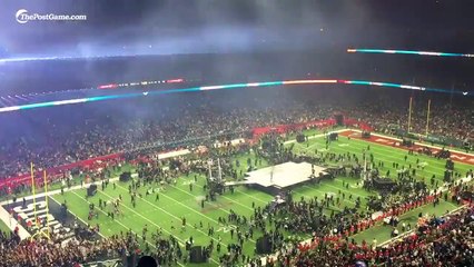 E ao fim do show, hora de tirar tudo pra voltar pro jogo. :O