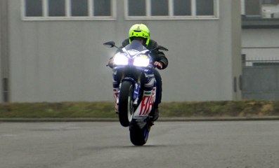 YAMAHA R1 FROM ORIGINAL TO MOTOGp REPLICA ROAD TEST