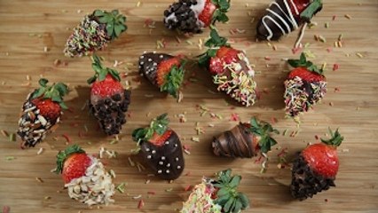 Chocolate Strawberries Recipe - Valentine's Day Special - Ruchi's Kitchen