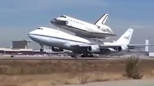 amazing landing plane carrying space shuttle