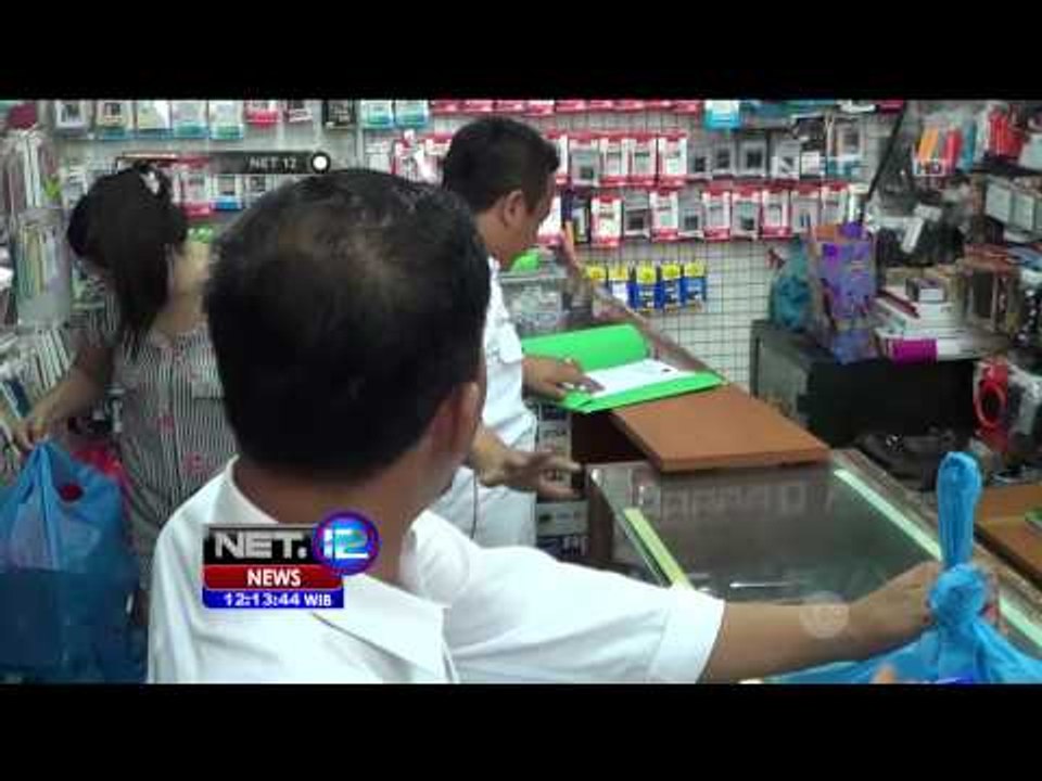 Polisi Di Batam Menyita Aksesoris Ponsel Palsu - NEt12