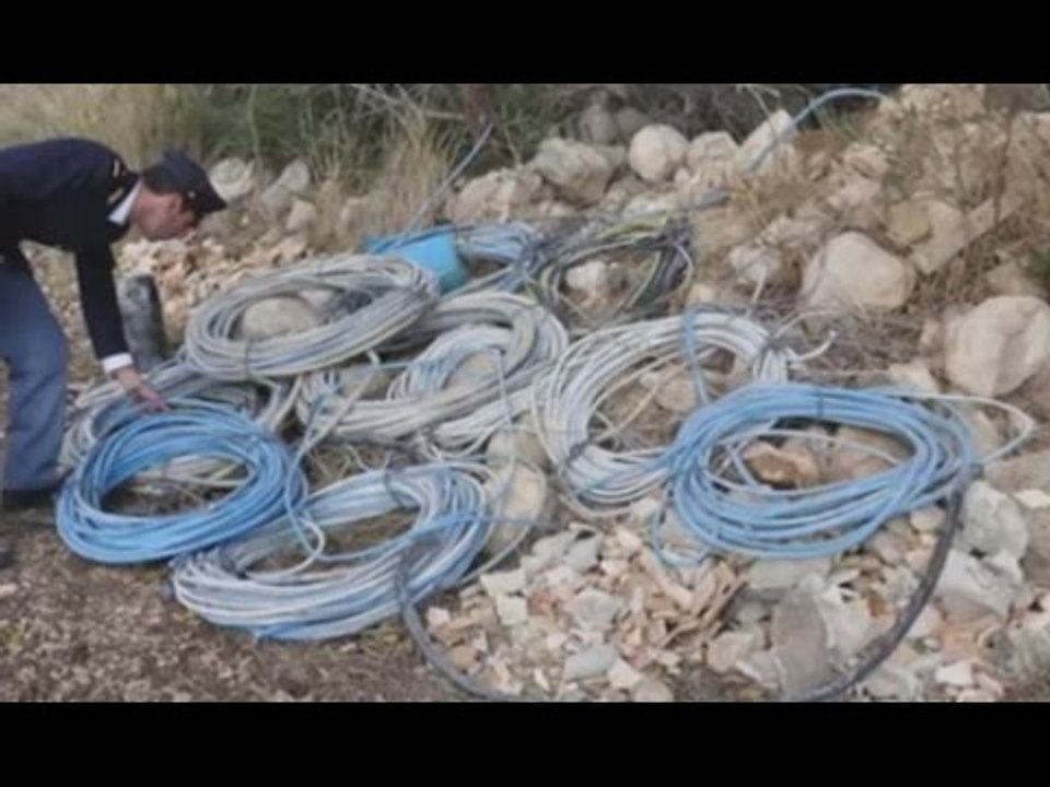 Comiso (RG) - Furti di cavi di rame elettrici e telefonici, 3 arresti (28.01.17)