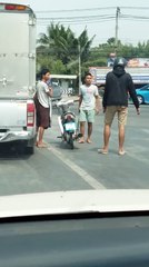 Ne jamais perdre son arme pendant un road rage