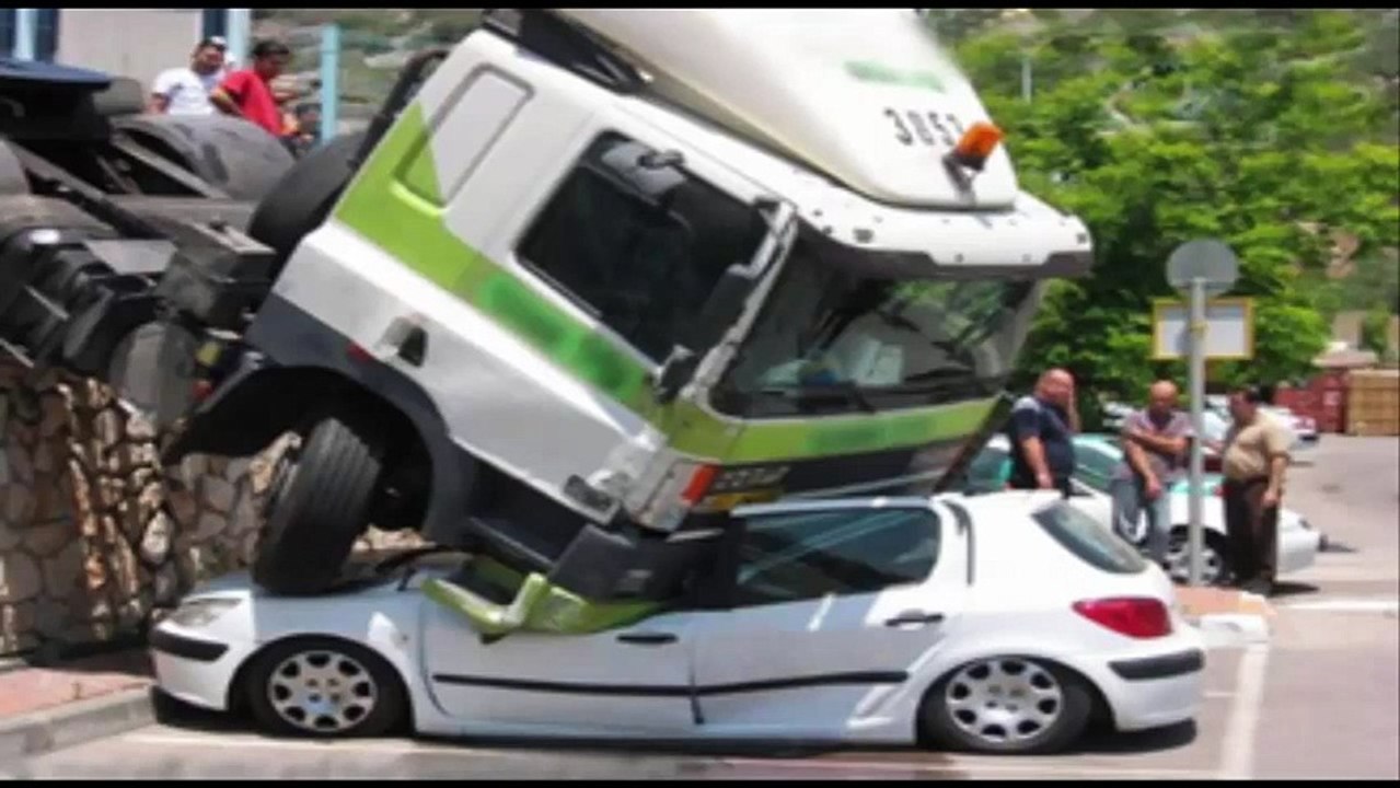 Car CRASH...!!!!