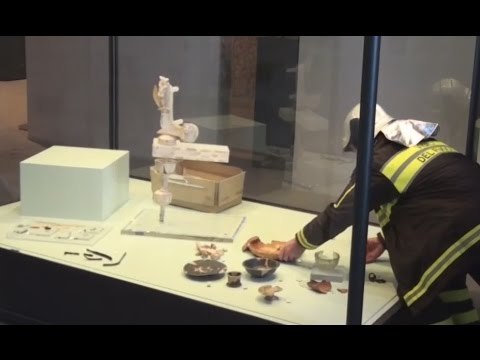 Norcia (PG) - Terremoto, recupero opere d'arte al Museo La Castellina (24.01.17)