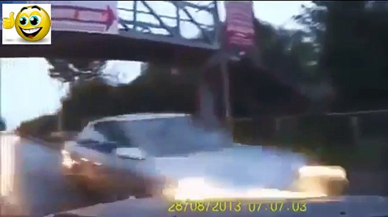 АВТО ПРИКОЛЫ  2016   -  ДУРАКИ  НА ДОРОГАХ   2016   -  BEST AUTO Jokes 2016