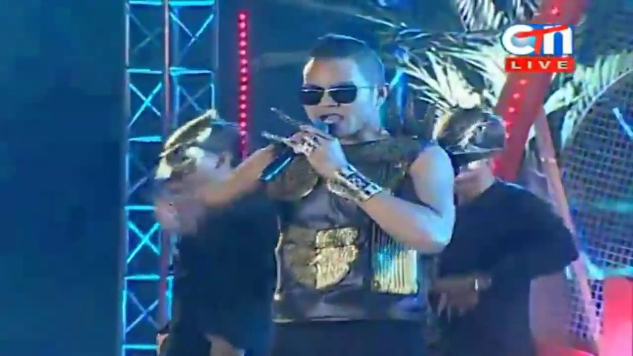 ខេមរៈ សិរីមន្ត Old Song 2016 - Anchor Beer Concert, CTN, KPS, 15-Apr-2016 - Khemerak Sereymon