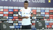 Apresentado, Bruno Henrique fala de disputa por posição e diz que Santos acertou em contratá-lo