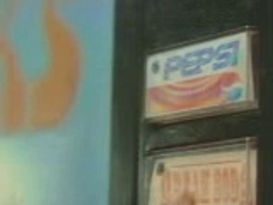 Pepsi'den Coca Cola'ya Kapaklık Reklam