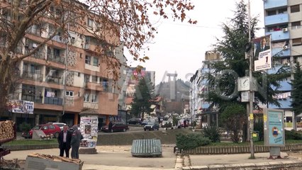 Regjistrimi i veriorëve kurrkah, Kuvendi e Qeveria akuzojnë njëra-tjetrën për vonesë në ligj