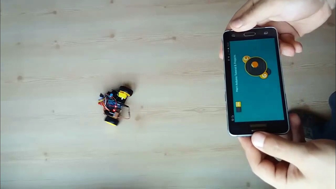 Demo Smartphone Controlled Arduino Robot Car via Bluetooth