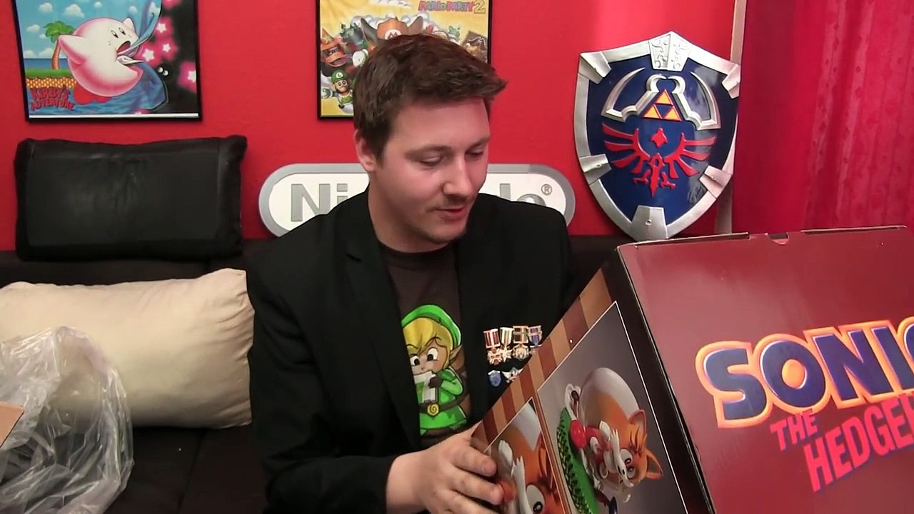 Unboxing Miles (Tails) Prower Statue | What does the Fox say?!