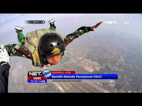 Puluhan Anggota TNI AL Terjun Payung Dari Ketinggian Ribuan Meter - NET5