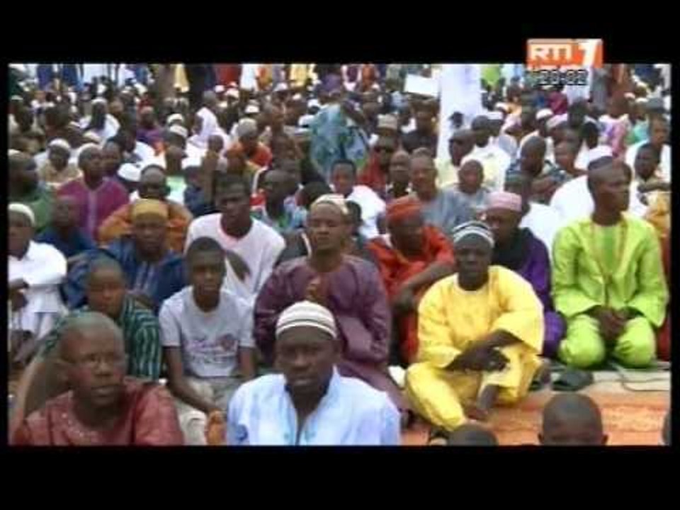H. Bakayoko a représenté le Président à la prière de l`Aïd-el-Fitr à la Mosquée de l Riviera