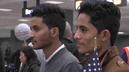 Los inmigrantes rechazados por Trump hallan su camino de vuelta a EE.UU.