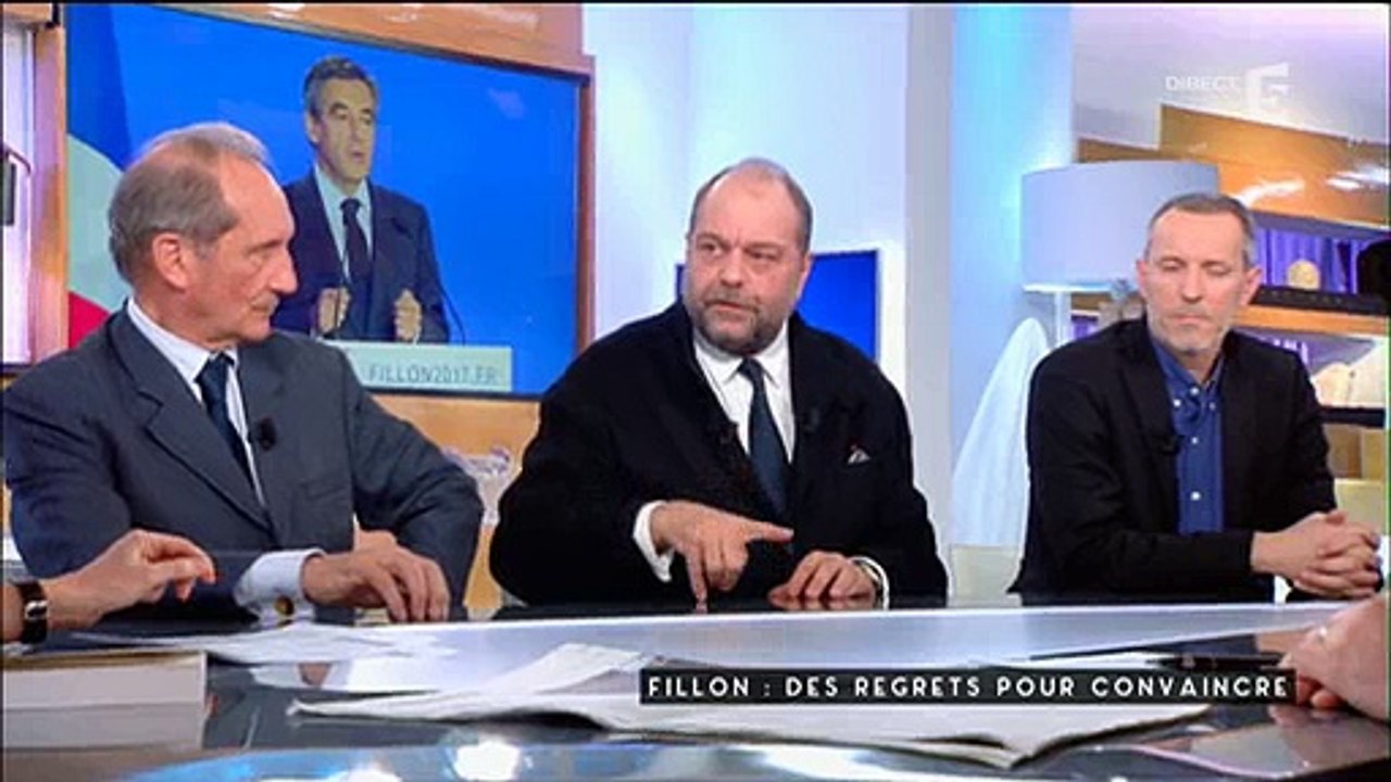 Face aux journalistes, l'avocat Éric Dupond-Moretti dénonce le "bûcher médiatique dressé pour François Fillon"