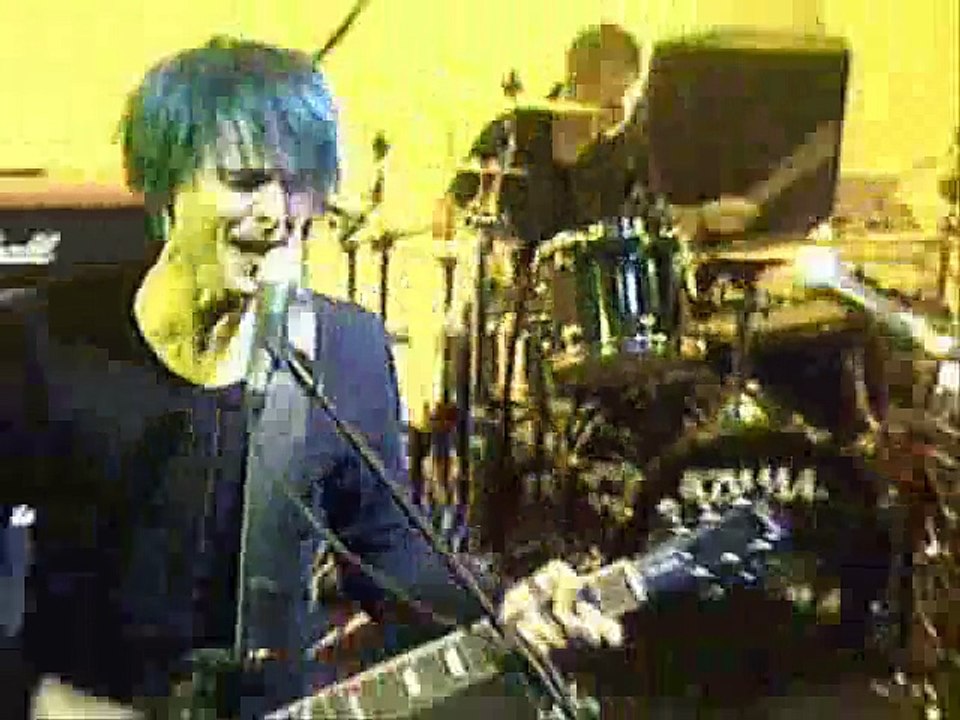 Muse - Muscle Museum, Top of the Pops, 08/??/2000