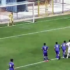 Aquele abraço do amigo da onça