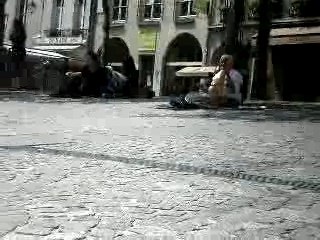 prête a tout pour se faire des p'tit sous