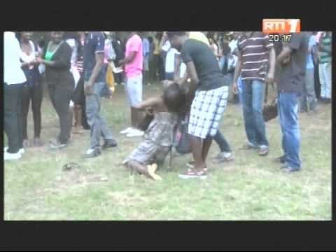 Baccalauréat 2012: Ambiance à la proclamation des résultats au Lycée Classique d'Abidjan