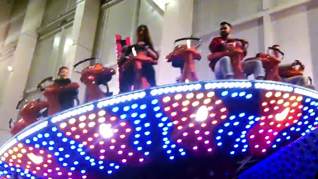 VLOG ● МЕНЯ ВЫГНАЛИ С АТТРАКЦИОНОВ!-Ph0haAp5gi8