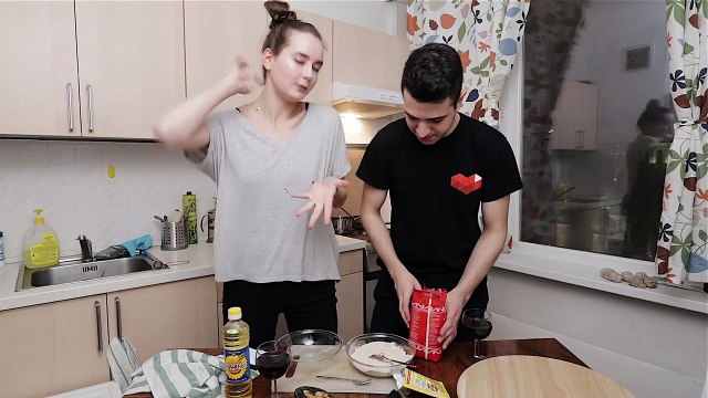 ПЬЯНАЯ КУХНЯ - БАНАНОВЫЙ ХЛЕБ w_ Даша Центер _ NYC Tsenter-dT2RQNwhxGk