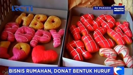Kreasi Donat Bentuk Huruf dengan Omzet Belasan Juta