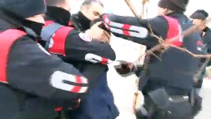 Polisi görünce kaçan PKK'lı yakalandı