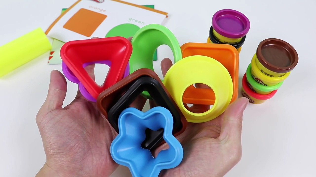 LEARN COLORS Finger Family Disney Princess Pez Body Paint & Rainbow Gumballs Kids Rhymes!-tWPGKeXo1JU