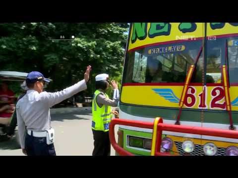 Penertiban Lalu Lintas Dekat Perlintasan Kereta Api - 86