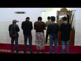 Para Pasangan Kumpul Kebo Laksanakan Shalat Taubat Membersihkan Diri - 86