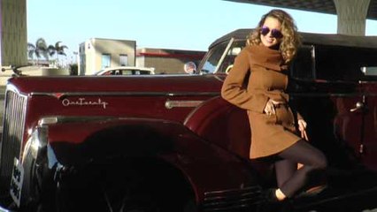 Rangoon  Kangana Ranaut Steps Out Of A Vintage Car  Mumbai Airport