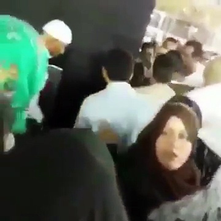 Video Detik-detik Mencekam, Seorang Pria Hendak Membakar Dirinya di Ka'bah
