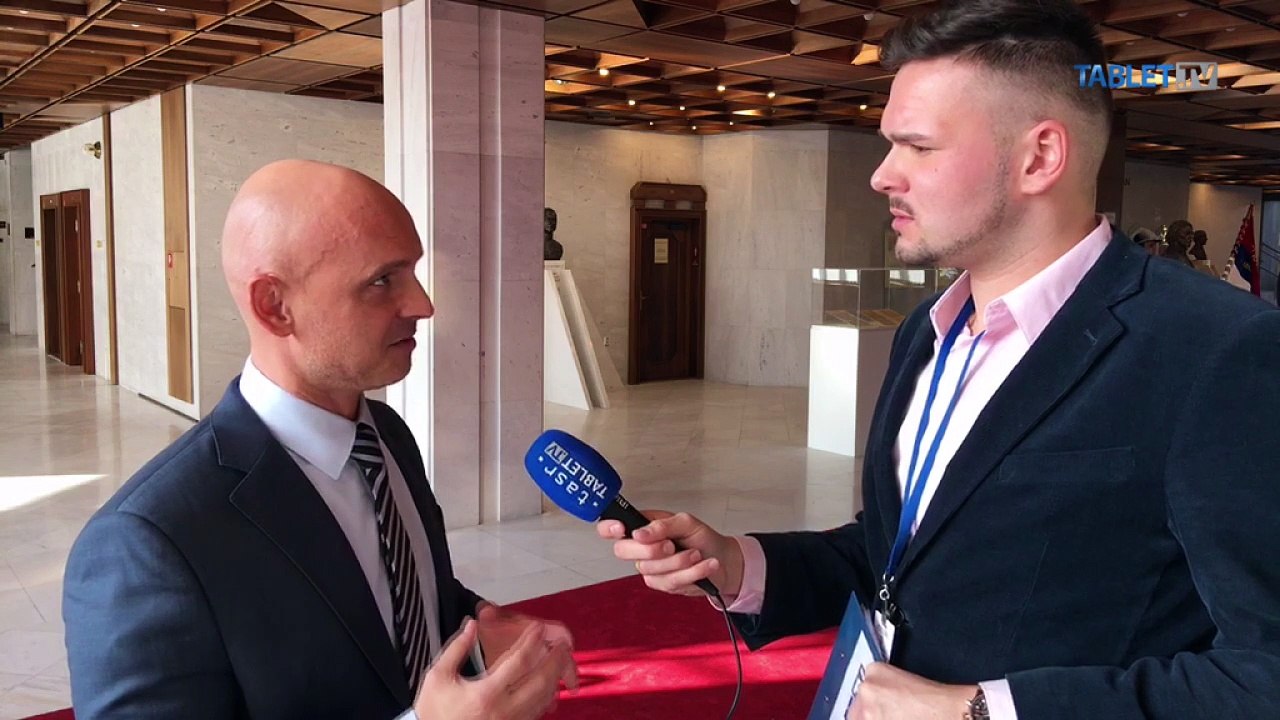 ZÁZNAM: Poslanec B. Gröhling o schválených zmenách v školstve
