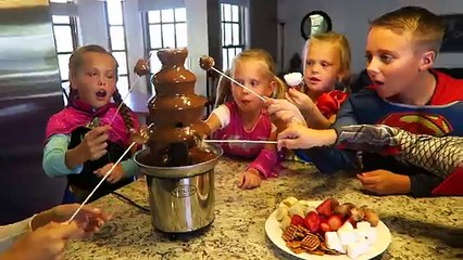 Frozen Elsa vs Disney Princess GIANT CHOCOLATE FOUNTAIN! + Candy, Spiderman, Superman Surprise Funny