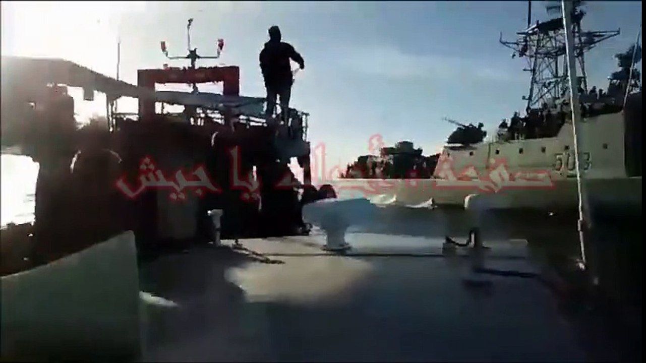 بحرية الجيش الوطني تنقذ بحارة تونسيين تعرضوا لا...