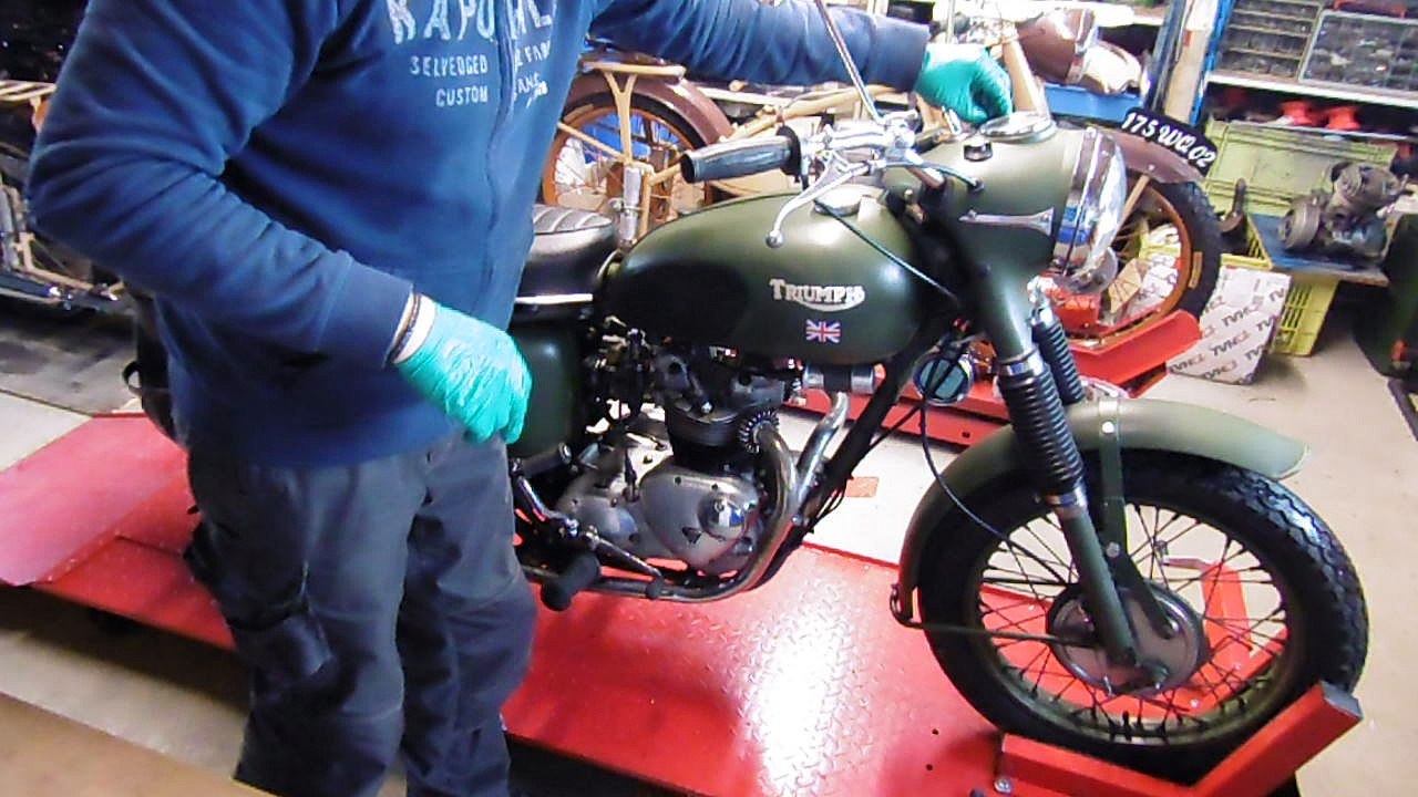 Triumph 3TA