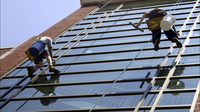 All Around Window Washers -(661) 360-9995