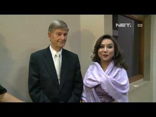 Entertainment News - Manohara sudah dipertemukan dengan ayah tirinya
