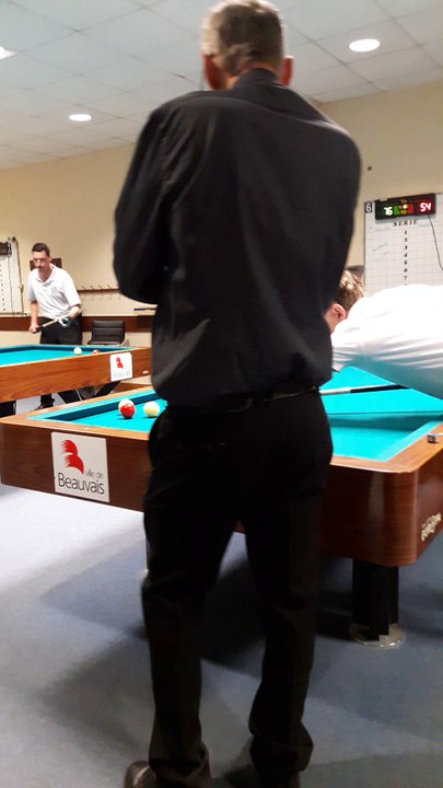 ' Petite série ' de 30 pts   lol  en petite forme Philippe !!.....mais le titre de champion de l'Oise est au bout !! Bravo