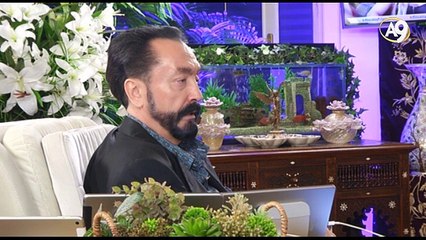 Münafık sevgi adına ortaya çıkar, menfaatiyle çatışınca hemen şeytanın karanlığına kaçar